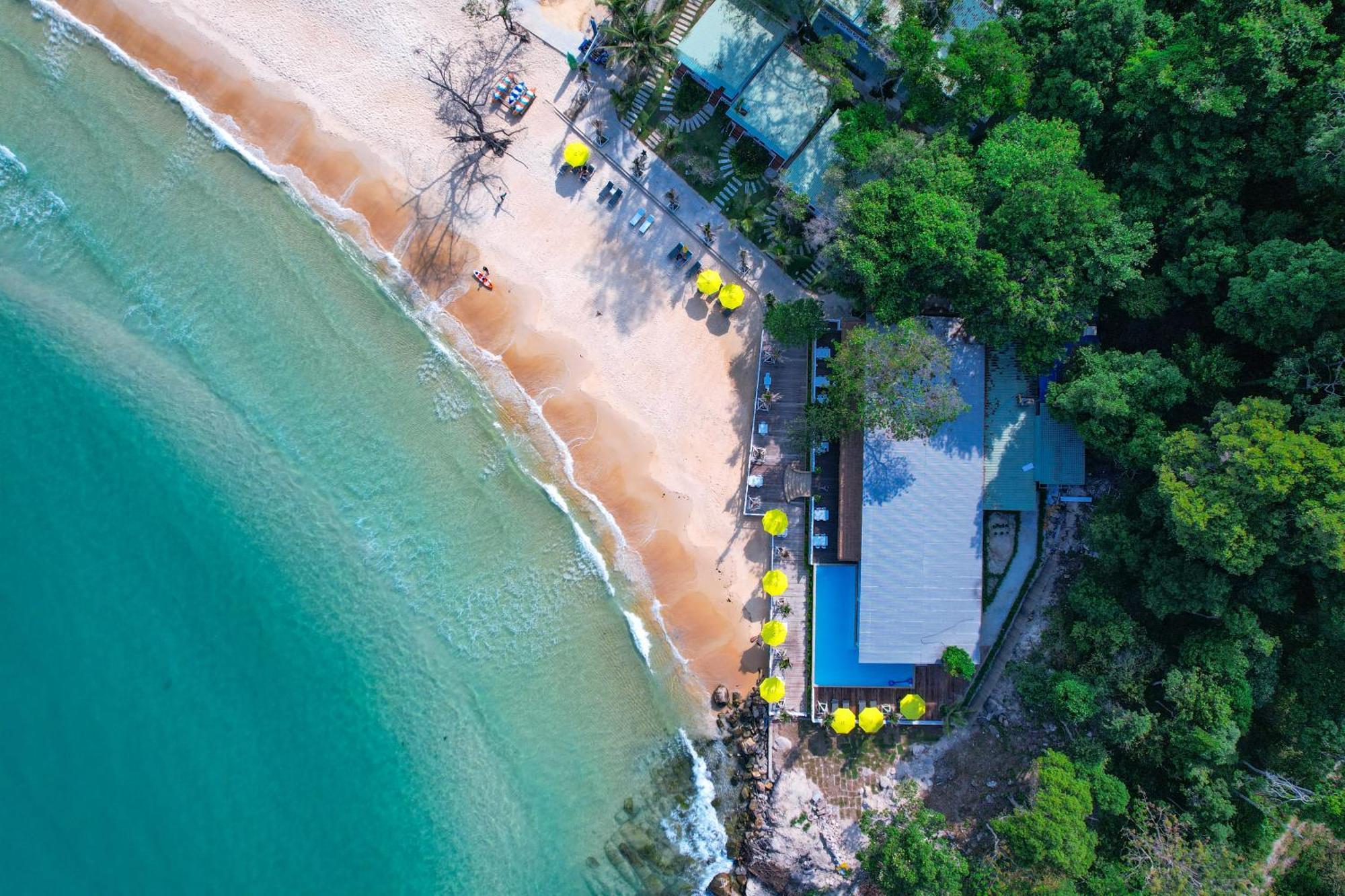 One Beach Resort By Ehm Ко Ронг Санлоем Екстериор снимка